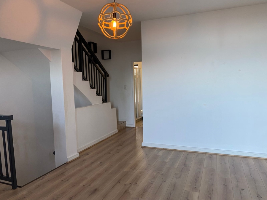 To Let 3 Bedroom Property for Rent in Muizenberg Western Cape